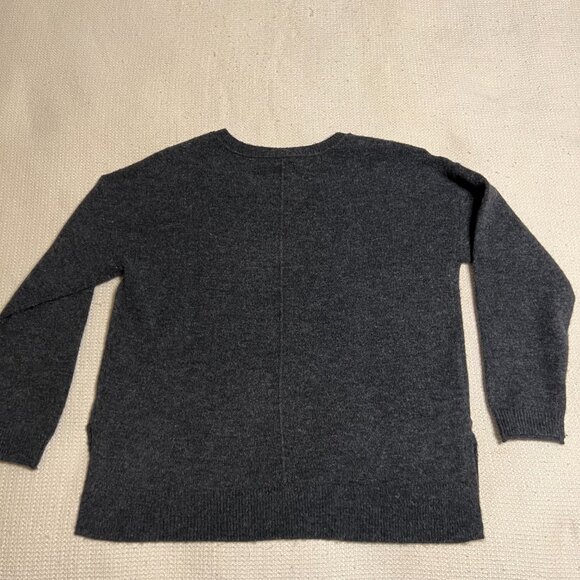 Lucky Brand V-Neck Pullover Sweater - Picture 4 of 5